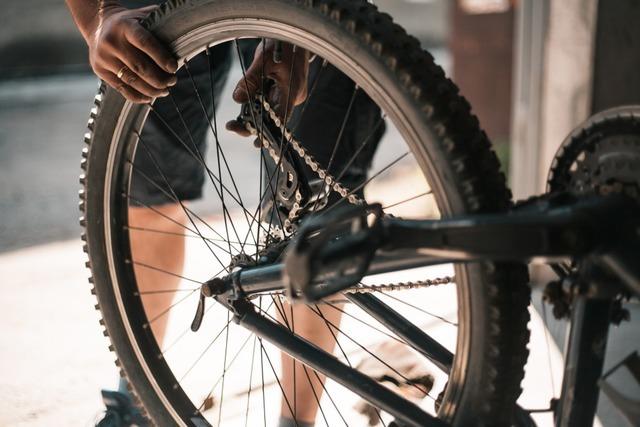Erste Radstation in Gundelfingen geht in Betrieb – weitere sollen folgen