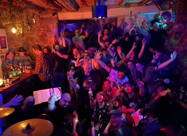 Begeistertes Publikum bei einem Konzert im Ruefetto Ende März | Foto: Unicorn Sessions e.V. Begeistertes Publikum bei einem Konzert im Ruefetto Ende März | Foto: Unicorn Sessions e.V.