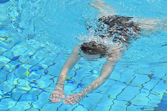 Frhschwimmen in Freiburg – die ultimative Herausforderung an einem Apokalypse-Morgen