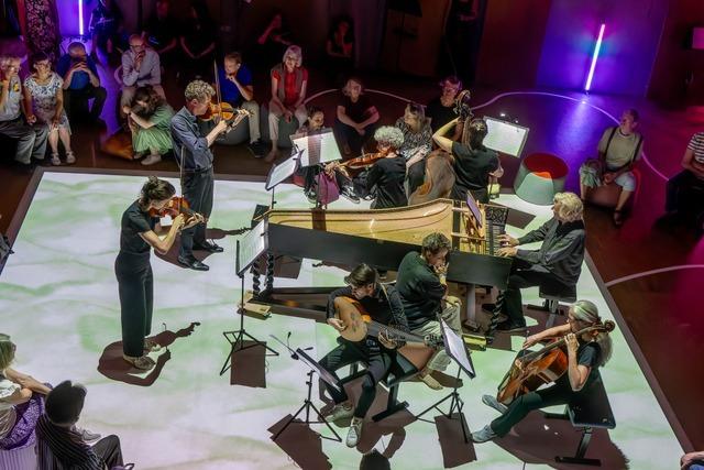 Das Freiburger Barockorchester spielt für Hörgeschädigte