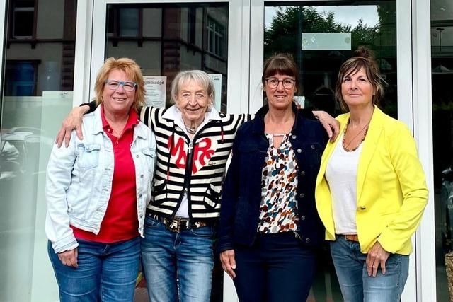 Leitungswechsel im AWO-Schatzstübli in Schopfheim: Jutta Leininger übergibt an Dagmar Antonaci