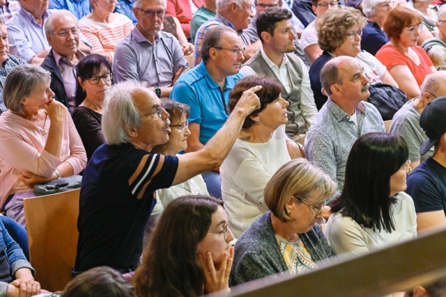 Pflegeheimschließung in Seelbach: Beim Infoabend schlägt der Caritas viel Unmut entgegen