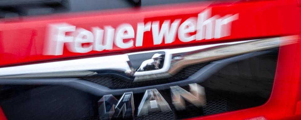 Feuerwehr lscht Kchenbrand in Erdgeschosswohnung in Norsingen