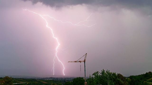 Wegen der Gewitterwarnung wurde die A...ork-Party an diesem Mittwoch abgesagt. | Foto: Julian Stratenschulte (dpa) Wegen der Gewitterwarnung wurde die A...ork-Party an diesem Mittwoch abgesagt. | Foto: Julian Stratenschulte (dpa)