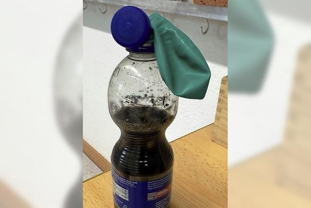 Wenn Bakterien rlpsen, blst sich der Ballon auf
