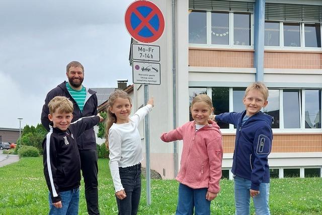 Elterntaxis verboten auf dem Schulhof in Wutach - sonst gibt's Knllchen von den Schlern