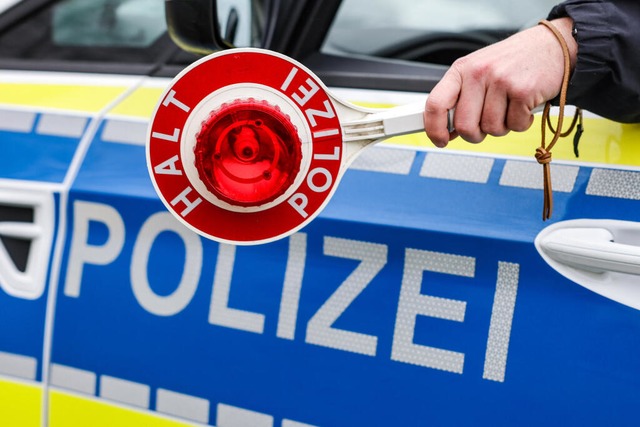 Das Fehlverhalten fiel bei einer Polizeikontrolle auf. | Foto: Jan Woitas (dpa) Das Fehlverhalten fiel bei einer Polizeikontrolle auf. | Foto: Jan Woitas (dpa)
