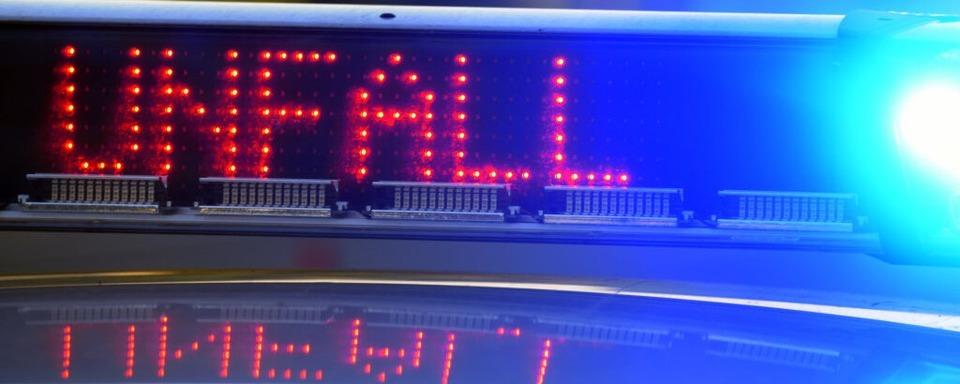Lkw verliert Ladung in Heimbach – Motorradfahrer strzt