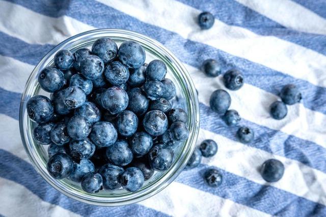 Beerenobst: Himbeeren, Heidelbeeren und Erdbeeren sind kleine Vitaminbomben