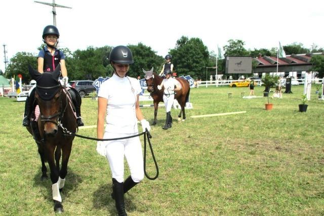 Reitverein Dreiländereck richtet in Haltingen erfolgreiches Turnier aus