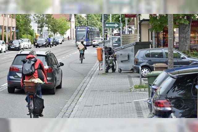 Breitere Gehwege, schmalere Einmündungen, weniger Parkplätze sollen die Verkehrssituation in Freiburg-Haslach verbessern