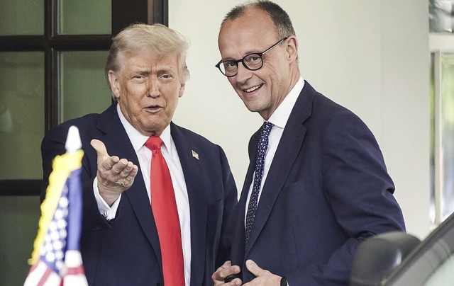 US-Präsident Donald Trump empfängt Bun...ich Merz am Eingang des Weißen Hauses. | Foto: Alex Brandon (dpa) US-Präsident Donald Trump empfängt Bun...ich Merz am Eingang des Weißen Hauses. | Foto: Alex Brandon (dpa)