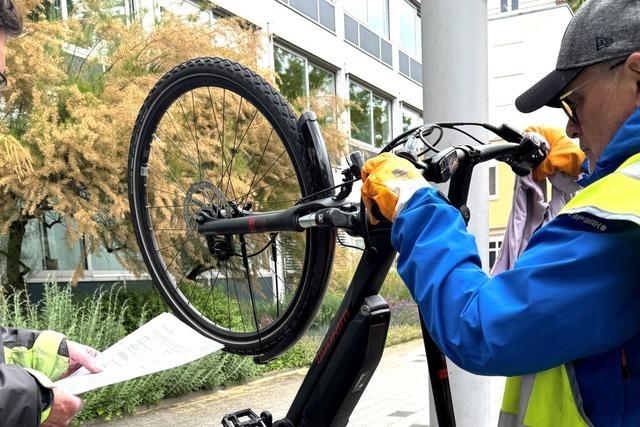 Fahrradcodierung und Sicherheitschecks beim Stadtradeln-Event in Weil am Rhein
