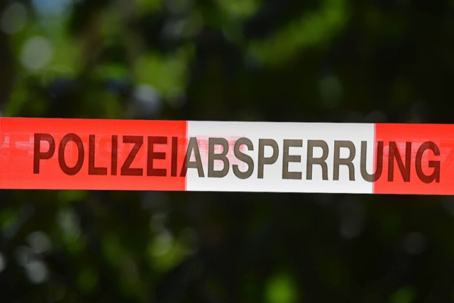 Mutmalicher Femizid: Frau stirbt nach Sturz von Balkon - Freund unter Verdacht