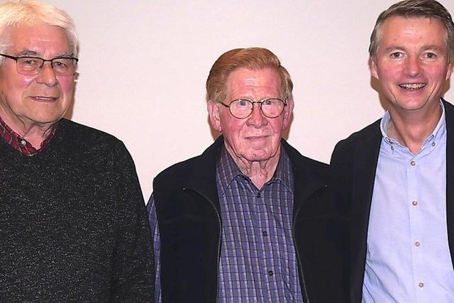 FC Neustadt sucht Trainer und Betreuer