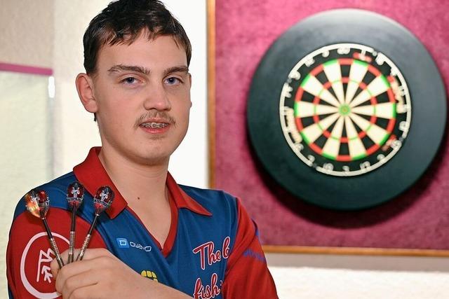 Darts-Nachwuchstalent Felix Sllner; 