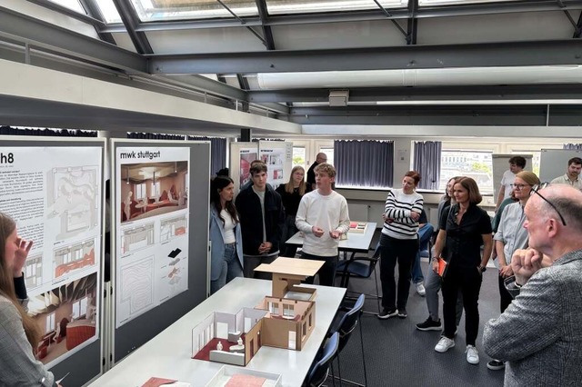 Die Studierenden präsentierten ihre Entwürfe für die Ministeriums-Cafeteria. | Foto: DHBW Lörrach Die Studierenden präsentierten ihre Entwürfe für die Ministeriums-Cafeteria. | Foto: DHBW Lörrach