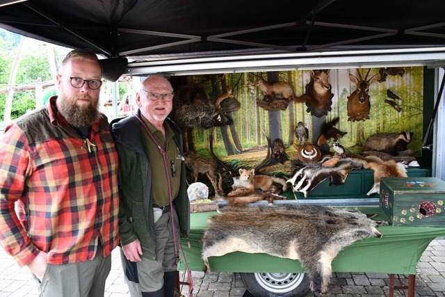 Mit dem "Lernort Natur" präs...rede und Werner Tscheulin (von links). | Foto: Heinz Vollmar Mit dem "Lernort Natur" präs...rede und Werner Tscheulin (von links). | Foto: Heinz Vollmar