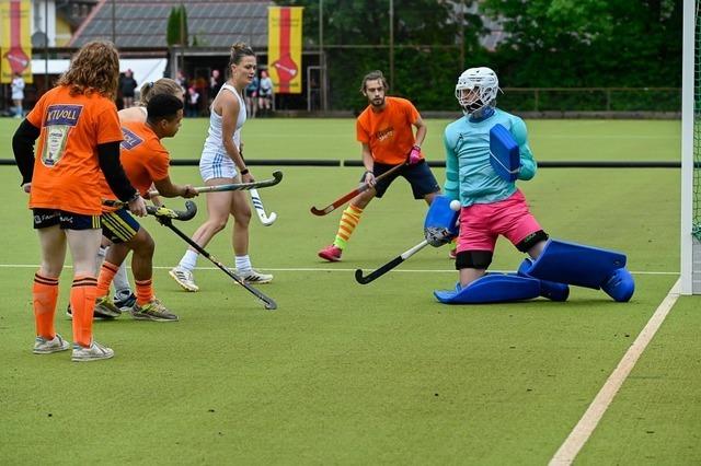 Pfingsthockeyturnier  des HC Lahr trotzt dem Regen
