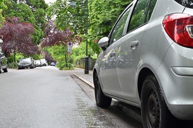 Ärger im Freiburger Stadtteil Wiehre: Knapp 50 Längsparkplätze an Straßen fallen weg – warum?