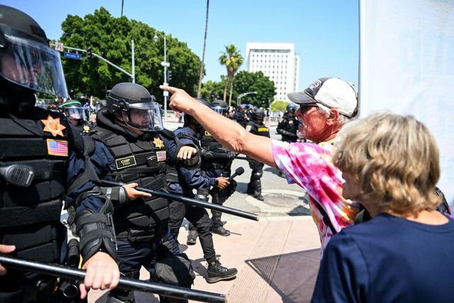 In Los Angeles haben die Proteste begonnen. | Foto: Maximilian Haupt (dpa) In Los Angeles haben die Proteste begonnen. | Foto: Maximilian Haupt (dpa)