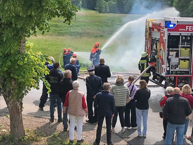 Schauvorführungen der Jugendfeuerwehr ...es neuen Feuerwehrhauses in Vogelbach. | Foto: Karin Stöckl-Steinebrunner Schauvorführungen der Jugendfeuerwehr ...es neuen Feuerwehrhauses in Vogelbach. | Foto: Karin Stöckl-Steinebrunner