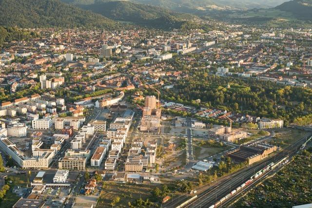Freiburg  plant ein einzigartiges Multifunktionsgebäude auf dem Güterbahnareal
