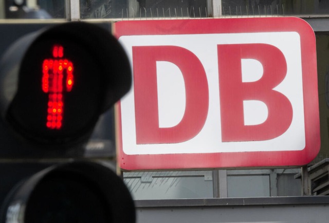 Für Familien wird das Bahnfahren bei Reservierungen teuer | Foto: Peter Kneffel (dpa) Für Familien wird das Bahnfahren bei Reservierungen teuer | Foto: Peter Kneffel (dpa)