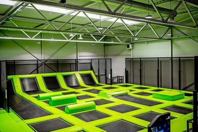 Beim Trampolinspringen verbrennt man 3...ggen und aktiviert bis zu 400 Muskeln! | Foto: Spring! Trampolinpark Beim Trampolinspringen verbrennt man 3...ggen und aktiviert bis zu 400 Muskeln! | Foto: Spring! Trampolinpark