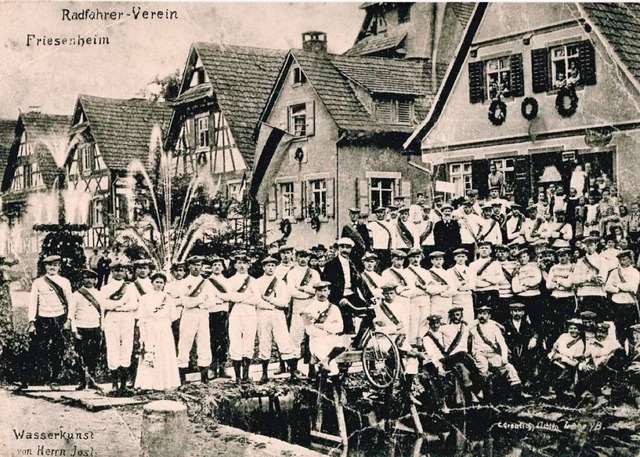 <BZ-FotoAnlauf>Wasserkunst</BZ-FotoAnl...der des Vereins war damals Adolf Jost.  | Foto: Repro: Ekkehard Klem