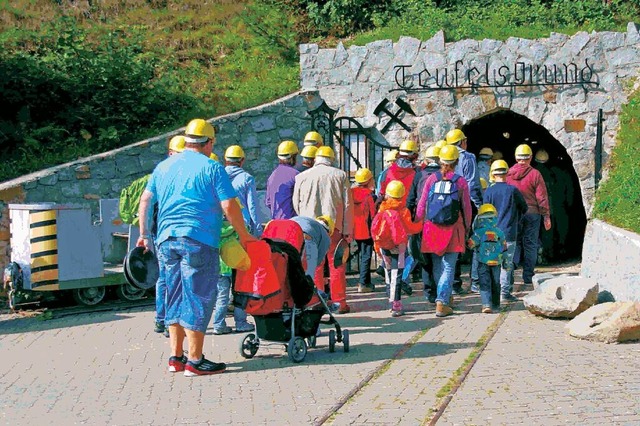 Gemeinsam auf Entdeckungstour: Ausgest...es Besucherbergwerks Teufelsgrund ein. | Foto: Besucherbergwerk Teufelsgrund Gemeinsam auf Entdeckungstour: Ausgest...es Besucherbergwerks Teufelsgrund ein. | Foto: Besucherbergwerk Teufelsgrund