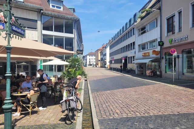 Unbekannte brechen in Freiburger Juweliergeschäft ein