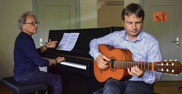 Heiner Donath (rechts) löst Joachim Baar als Jugendmusikschulleiter ab. | Foto: Gabriele Hennicke Heiner Donath (rechts) löst Joachim Baar als Jugendmusikschulleiter ab. | Foto: Gabriele Hennicke