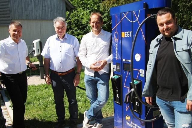 Eichstetten eröffnet neue E-Ladesäulen am Parkplatz Alter Friedhof