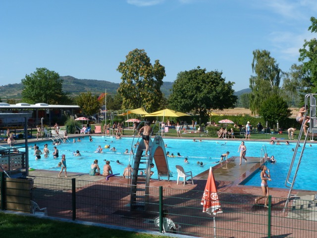 Das Freibad in Ihringen macht am Samstag wieder auf. | Foto: Christine Weirich (Archiv) Das Freibad in Ihringen macht am Samstag wieder auf. | Foto: Christine Weirich (Archiv)