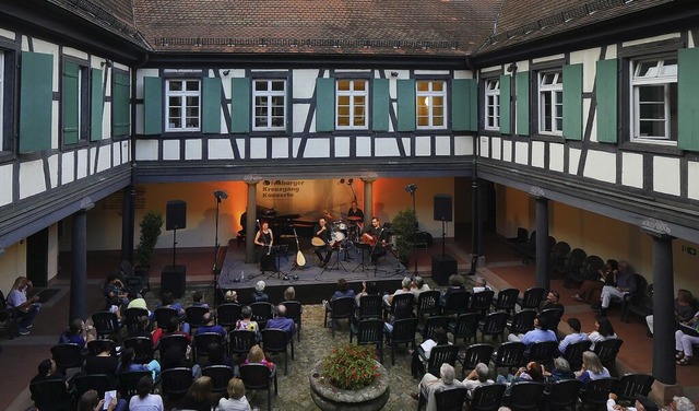 Der Kreuzgang in Offenburg bietet eine besondere Akustik. | Foto: Tilmann Krieg Der Kreuzgang in Offenburg bietet eine besondere Akustik. | Foto: Tilmann Krieg