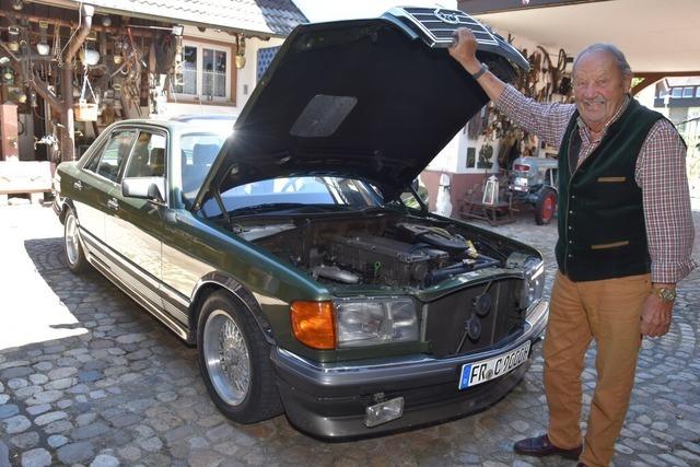 Oldtimer-Liebhaber Wilhelm Nbling aus Gundelfingen sagt: "Jedes Auto hat eine eigene Seele"