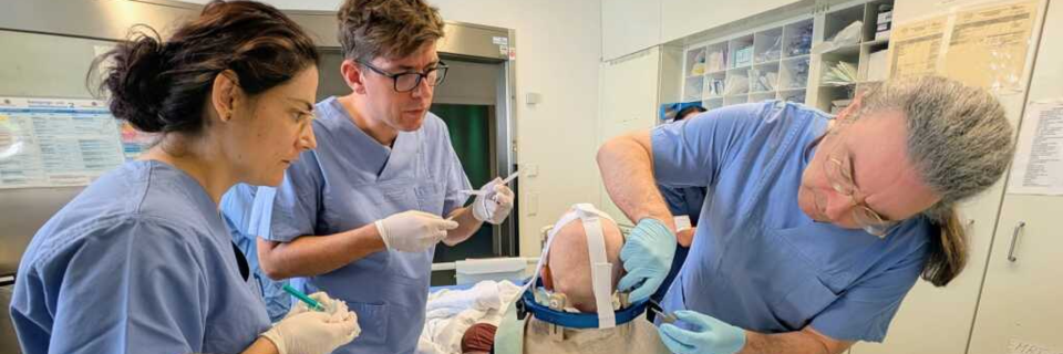 Fortschritt in der Medizin: Uniklinik Freiburg schenkt Tremor-Patienten neue Hoffnung