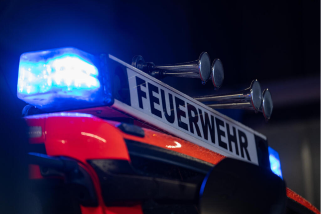 Sechs Gebäude stehen am Samstagabend in Villingen-Schwenningen in Brand
