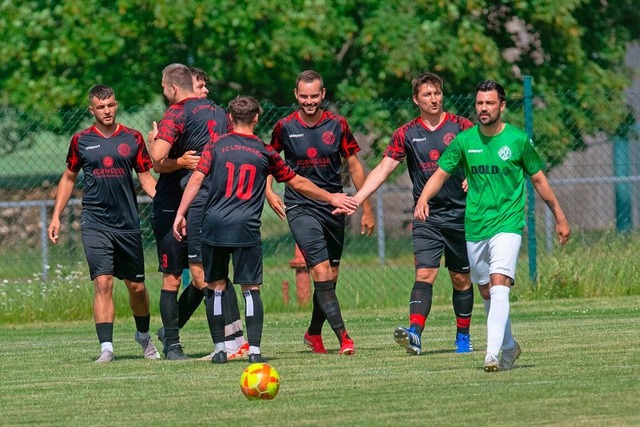 Die Löffinger Spieler drehten in der R...FC Furtwangen letztlich keine Chance. | Foto: Wolfgang Scheu Die Löffinger Spieler drehten in der R...FC Furtwangen letztlich keine Chance. | Foto: Wolfgang Scheu