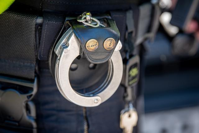 Polizei nimmt gesuchten Mann an Neuenburger Grenze fest