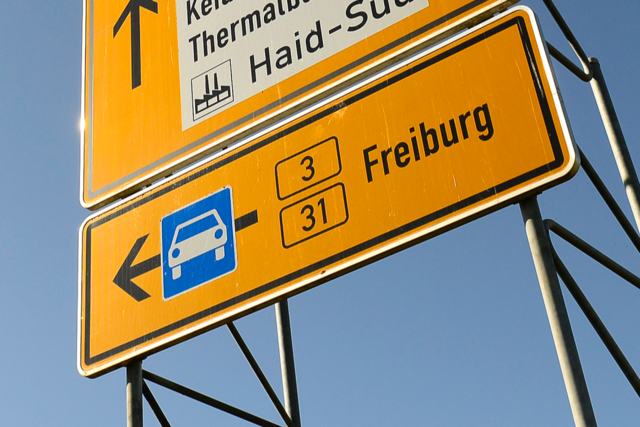 Betrunkene Seniorin fhrt in Freiburg nach Unfall noch drei Kilometer auf der Felge
