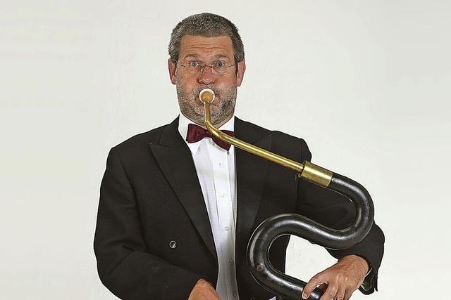 Im Storchenhof in Teningen stellt Franz Schssele kuriose Musikinstrumente vor