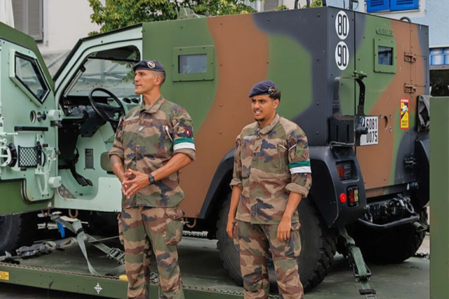 Modenschau der Bundeswehr in Breisach - Welche Uniform gehört zu welchem Job?