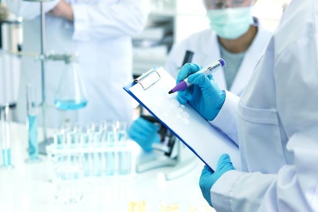 Schweizer Forschende entwickeln neue Therapie gegen Lymphdrsenkrebs
