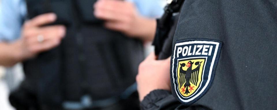 Verbotenes Springmesser bei Grenzkontrolle in Breisach gefunden