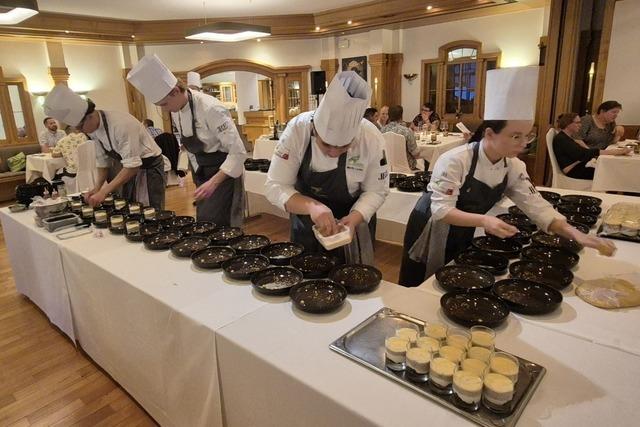 Azubis kochen im  Sterne-Restaurant Adler in  Lahr- Reichenbach