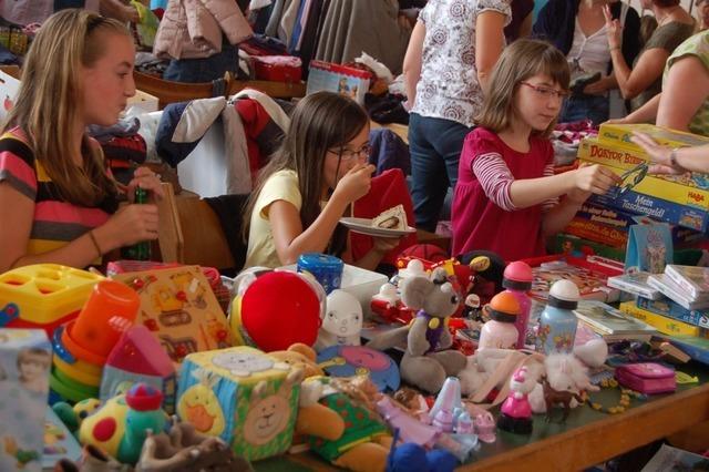Kaursauer Kinderkleiderbrse stt auf Sonntagsruhe