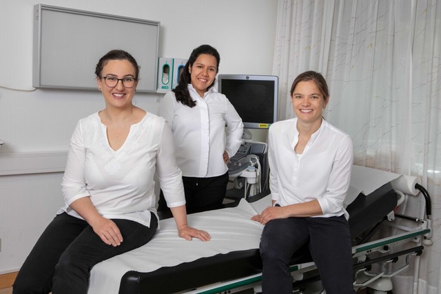Hannah Bekarew, Oberärztin, Stellvertr...erärztin Brustkrebszentrum (von links) | Foto: Santos Hannah Bekarew, Oberärztin, Stellvertr...erärztin Brustkrebszentrum (von links) | Foto: Santos