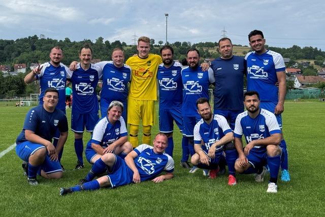 Monika Weber ist mit 58 Jahren in einem Mnnerfuball-Spiel aufgelaufen